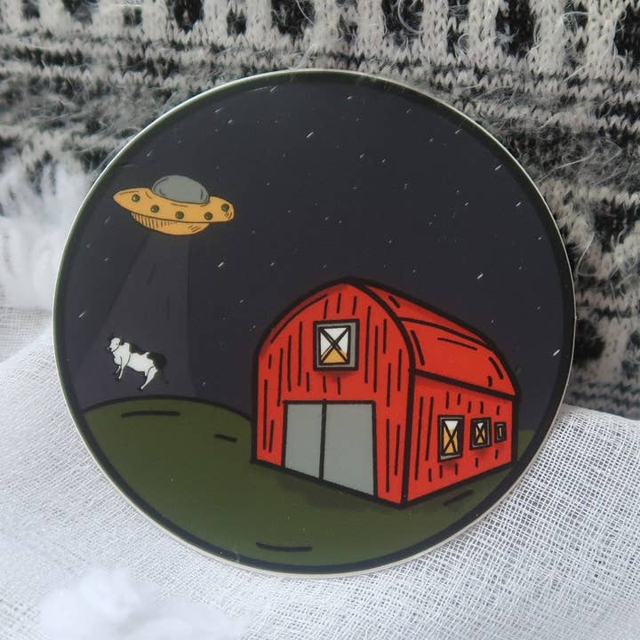 Pegatina de vinilo OVNI con OVNI, granero rojo y vaca. para venta al por mayor de Market on Mars