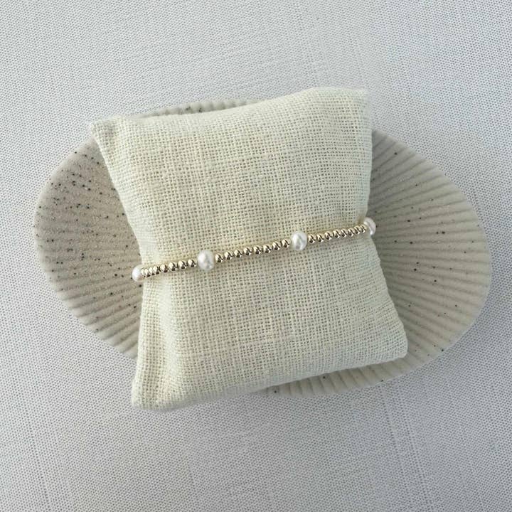 Infinity Pearl Armband für den Großhandel von Hayden B. Jewelry