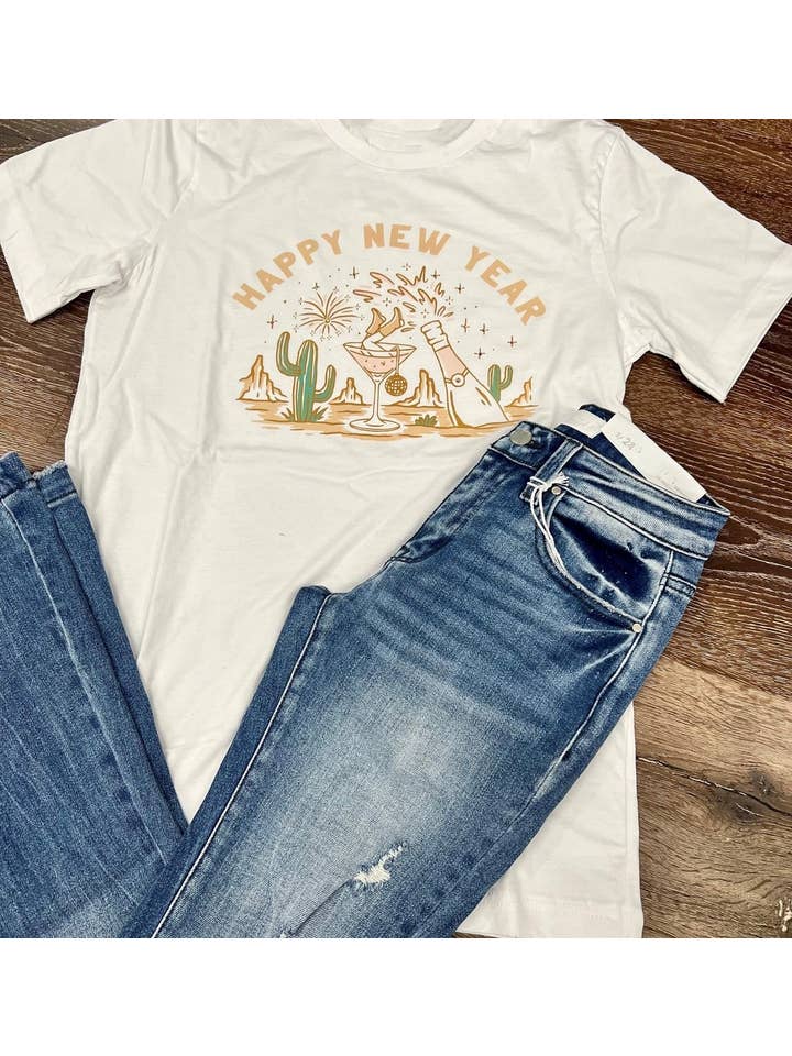 C&L Tees – Engroshandel T-shirt med print - Dame – Western Desert Godt Nytår Grafisk Teeshirt1