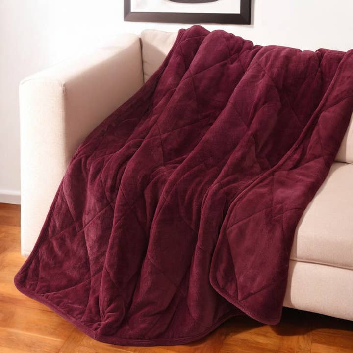 HomeRoots - Wholesale Throw Blanket - 48" X 72" Red Velvet Plush 15 Pound Weighted Throw Blanket