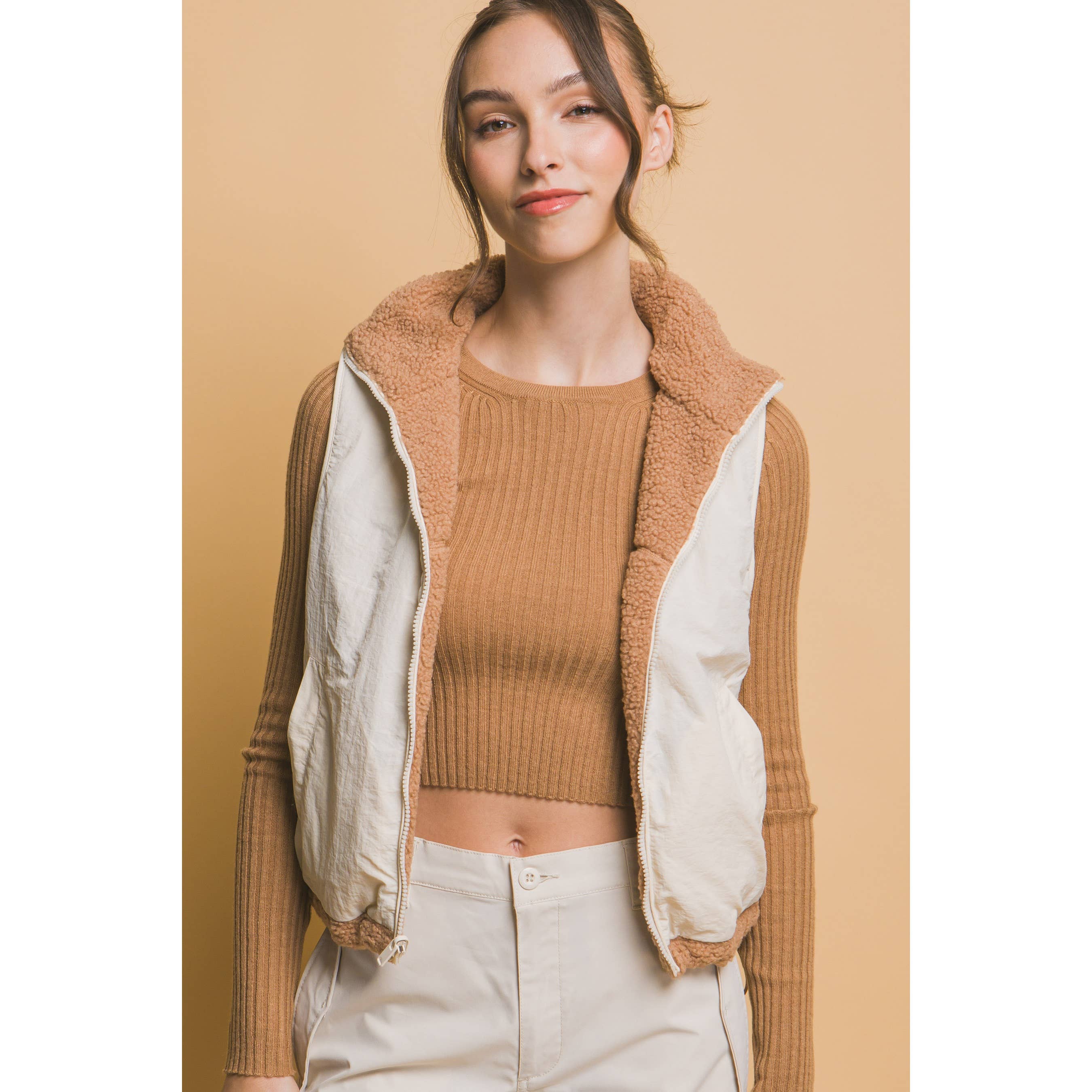 Timeless - Wholesale Outerwear Vest - Women's - Reversible Fleece Vest With Pockets1