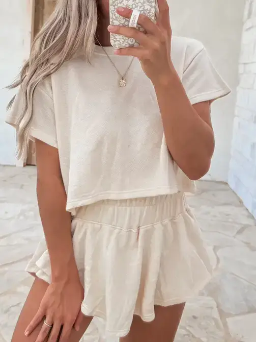 Lovesoft – wholesale Set med topp och kjol - Dam – Blossom 2-delad uppsättning med kort topp och högmidjad kjol med volanger.2