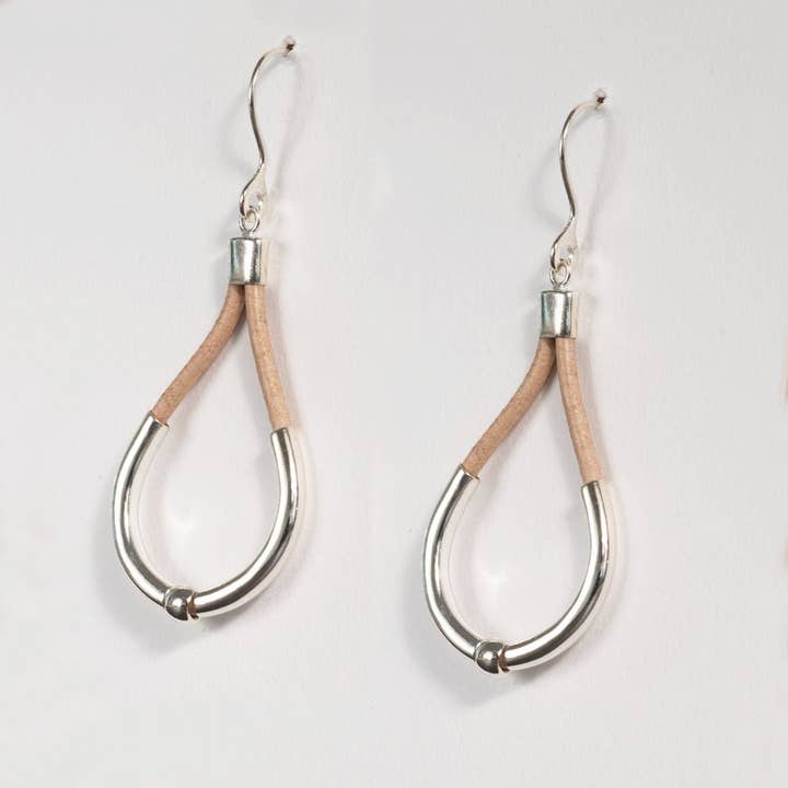 URBAN-EQUESTRIAN - Wholesale Dangle Earrings - Calista - Sterling Silver Bosal Horseshoe Earring on Natural Leather3