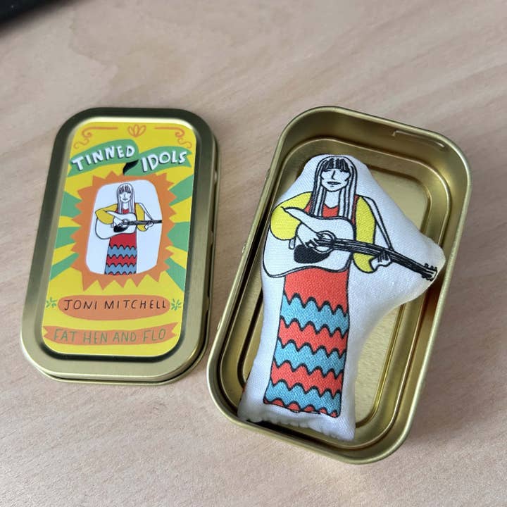 Fat Hen And Flo - Wholesale Decorative Figurine - Joni Mitchell mini doll - Tinned Idol