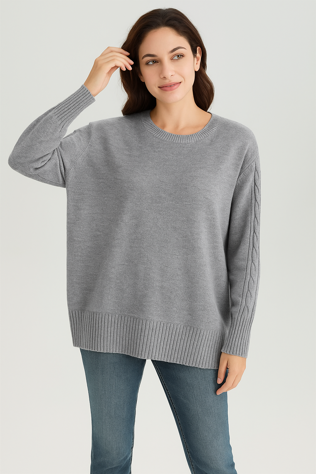 Lucy Sparks - Vente Pull en maille – femme - PULL EN MAILLE DOUCE À COUPE AMPLE AVEC DÉTAILS EN MAILLE CÂBLÉE4