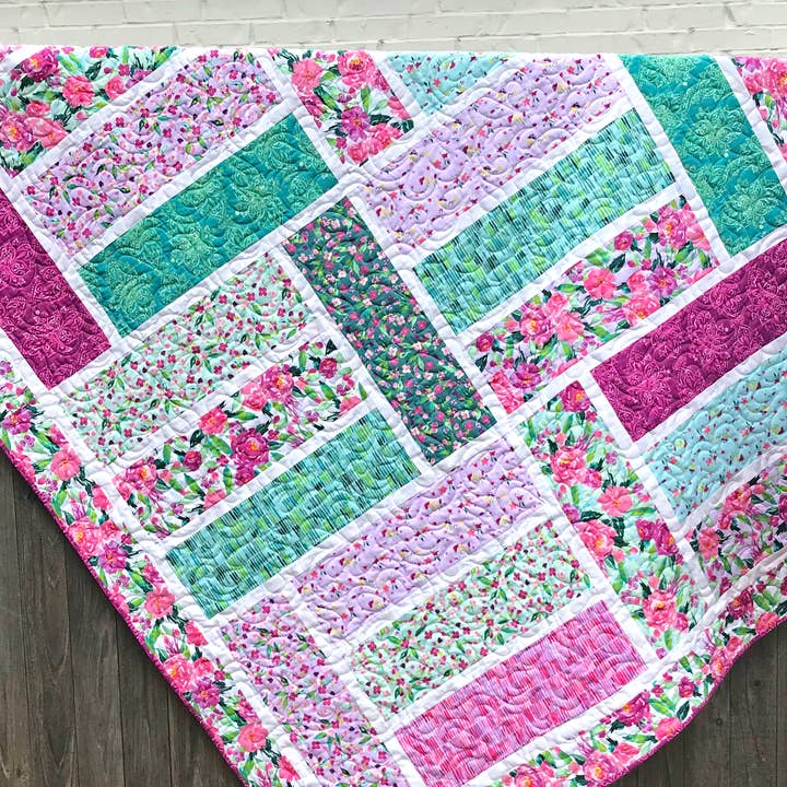 CUDDLE CAT QUILTWORKS - Wholesale Craft Sewing Kit - The Big Easy Fat Quarter Quilt Pattern
