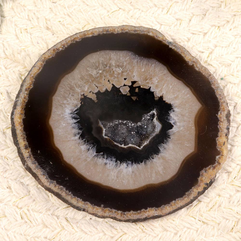 Natures Artifacts Inc - Vente Pierre et cristal de spiritualité - Tranche d’Agate Noire (Grande)2