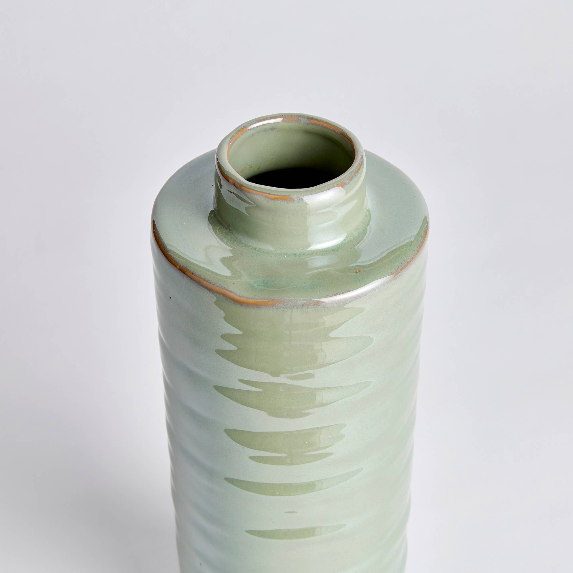 Giada Vase Medium, Green for wholesale on Faire3