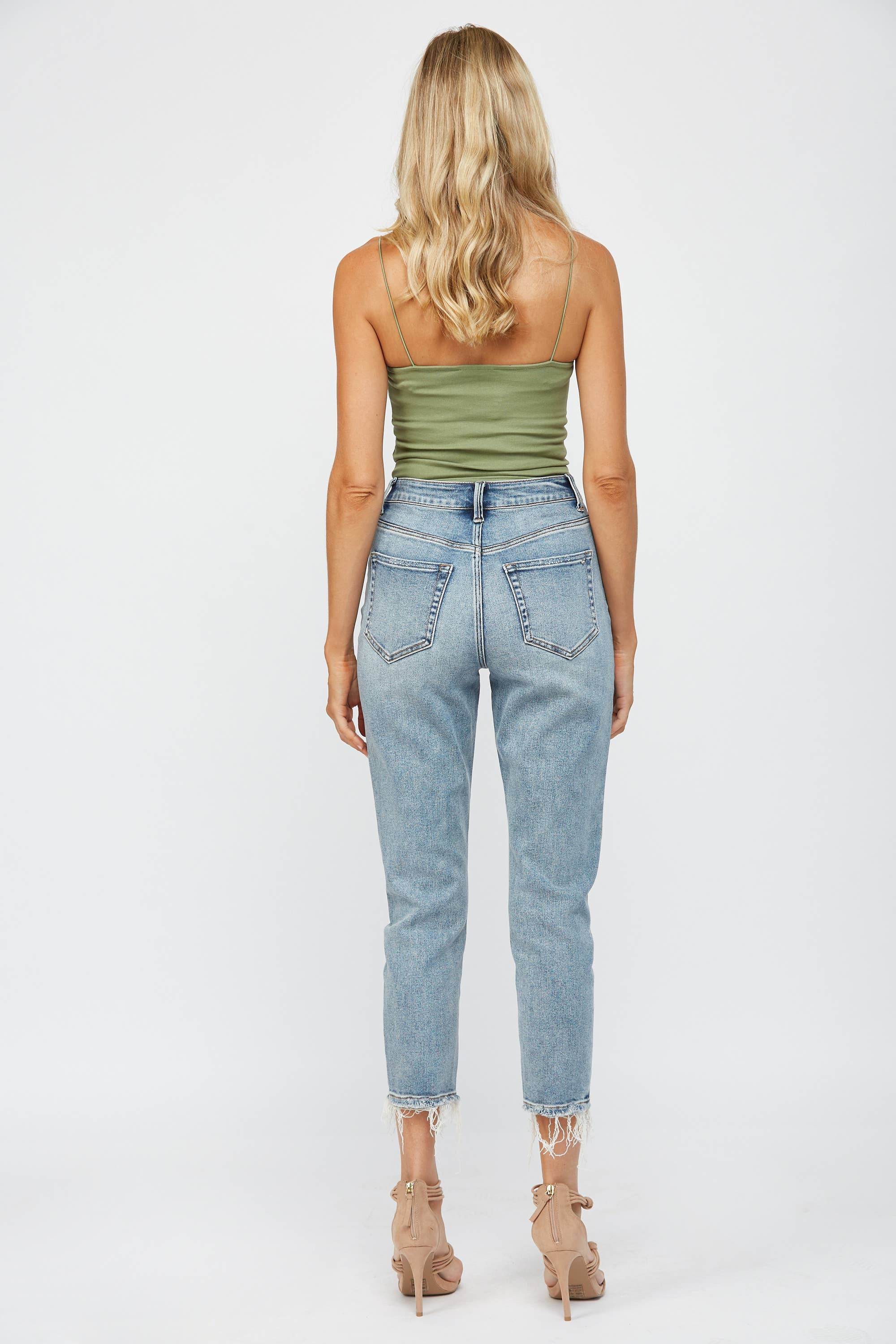 LORCA STRETCH SUPER HIGH RISE MOM JEAN for wholesale on Faire4