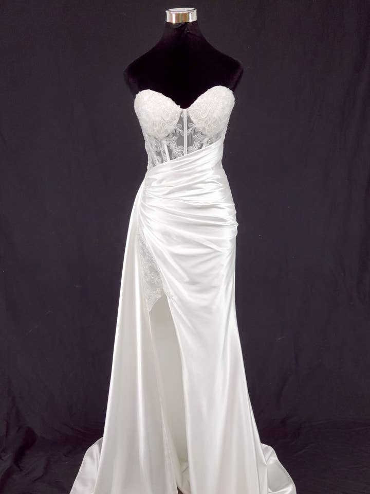 Floor length satin sweetheart dress with split skirt C843 for wholesale by Chicas