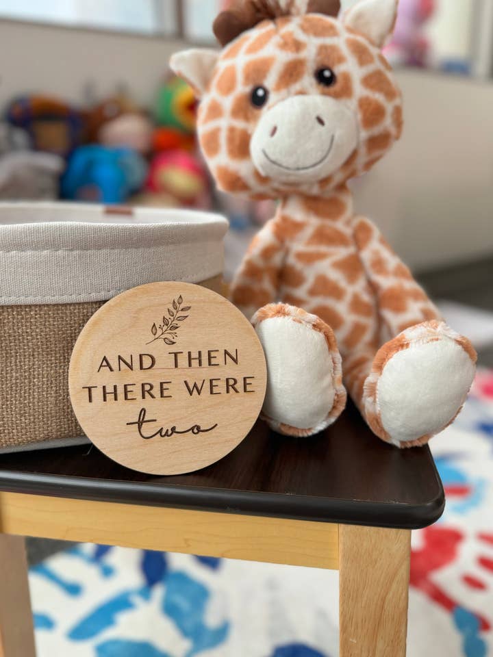 Födelsemeddelande - Växande familj för wholesale av CraftyMom Boutique