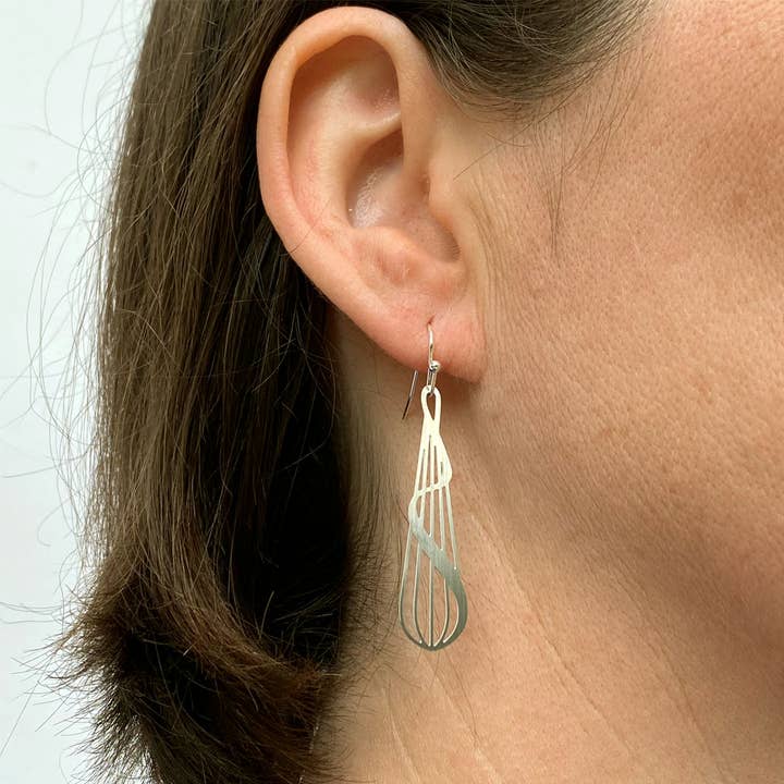 Go Do Good - Wholesale Dangle earrings - Calla Lily Silver Dangle Earrings5