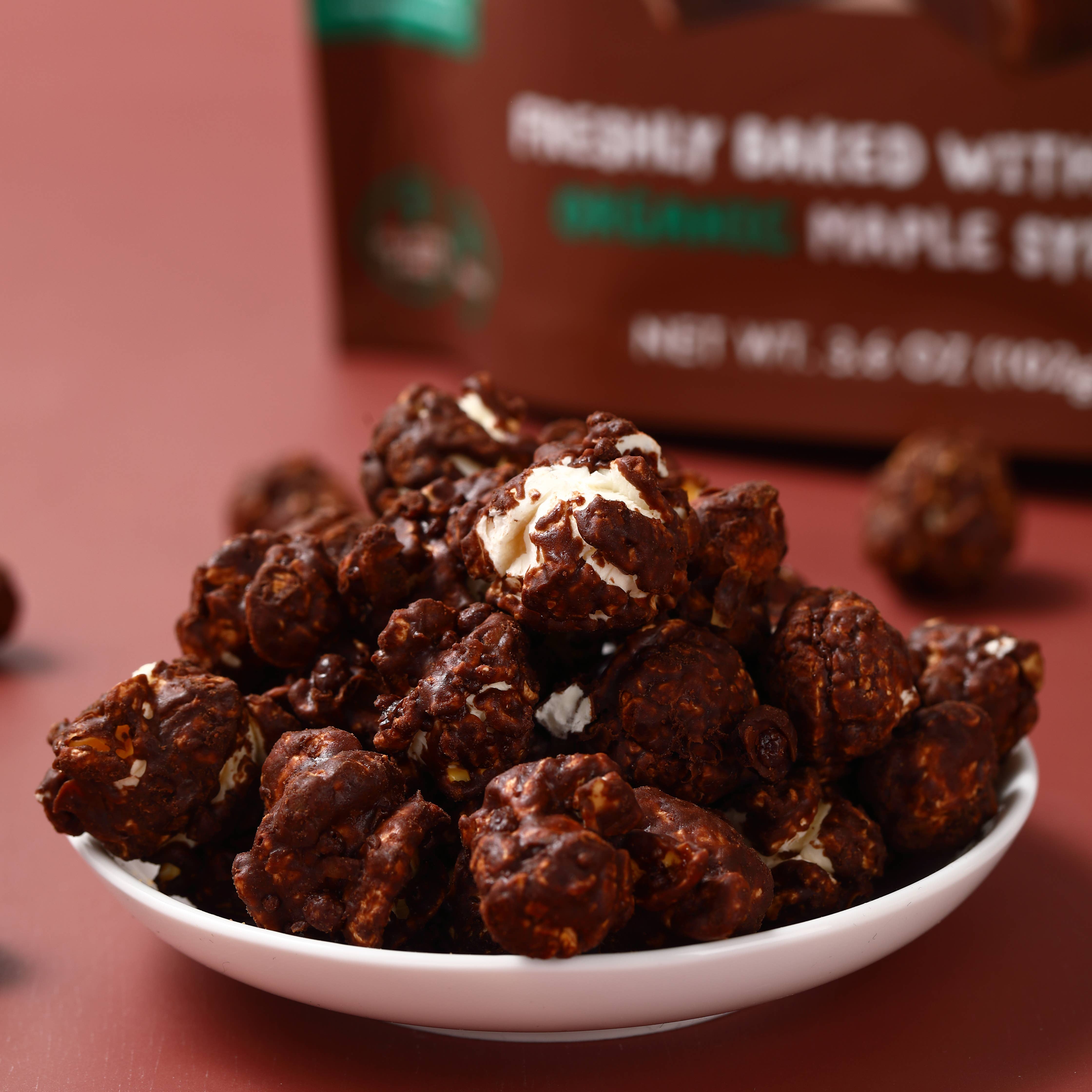 Better Together Foods - Vendita all'ingrosso Popcorn - Maple Pop! Popcorn biologico al caramello d'acero e cioccolato fondente1