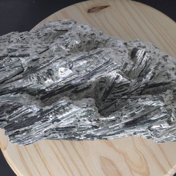 Campione di Diopside Verde H per la vendita all'ingrosso da parte di The Texas Rocks