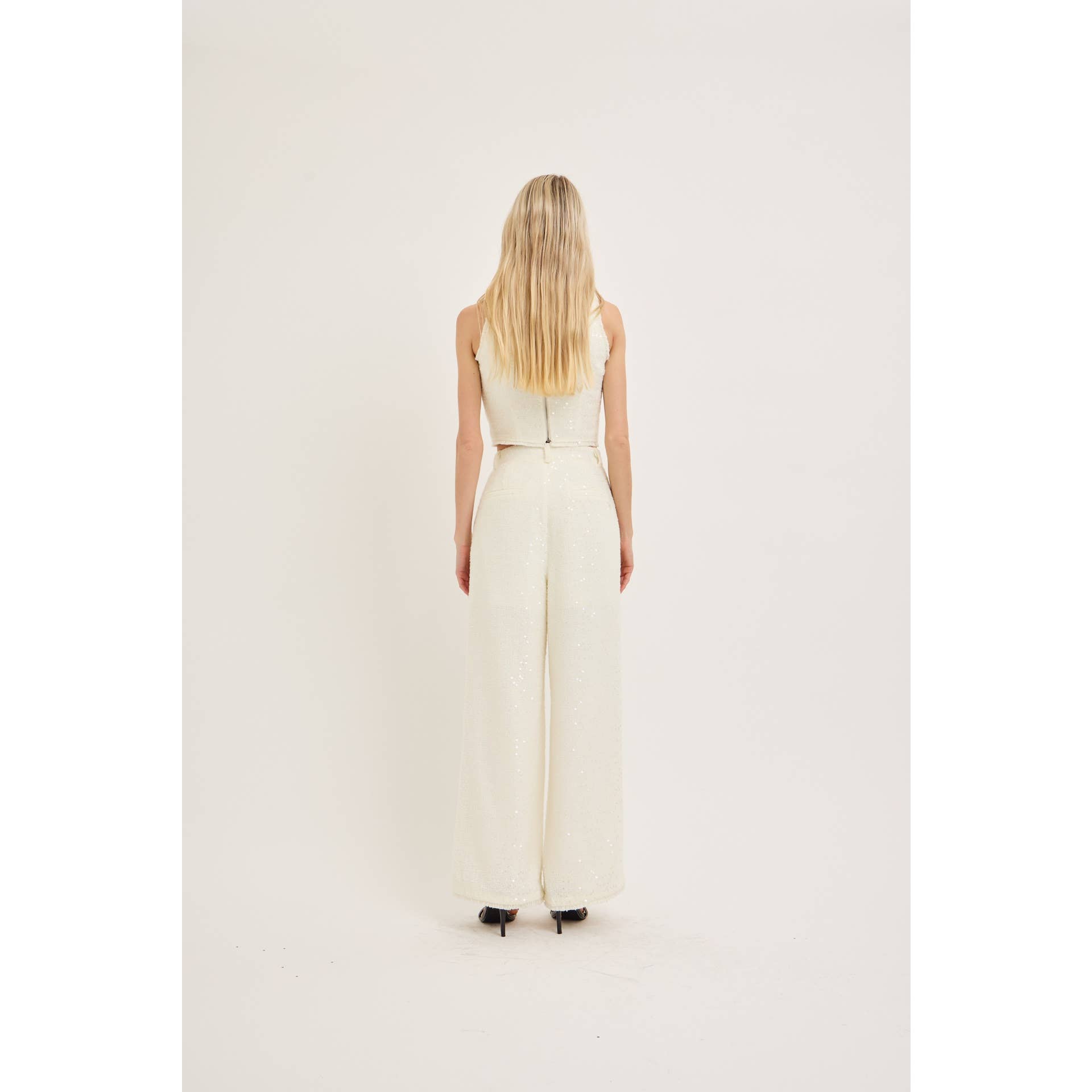 WHITE FRAYED EDGES TWEED TOP & PANTS SET for wholesale on Faire2