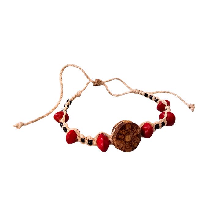 Huayruru, Holzstück und Chambira-Palmenfaser-Makramee-Armbänder - hergestellt von einheimischen Kunsthandwerkern aus dem peruanischen Amazonasgebiet. für den Großhandel von Amazon Ecology