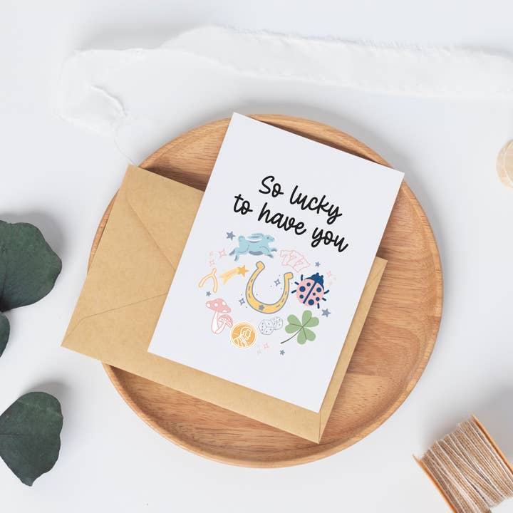 Tarjeta de felicitación de Lucky to Hve You para venta al por mayor de Elizabeth Riley Paperie