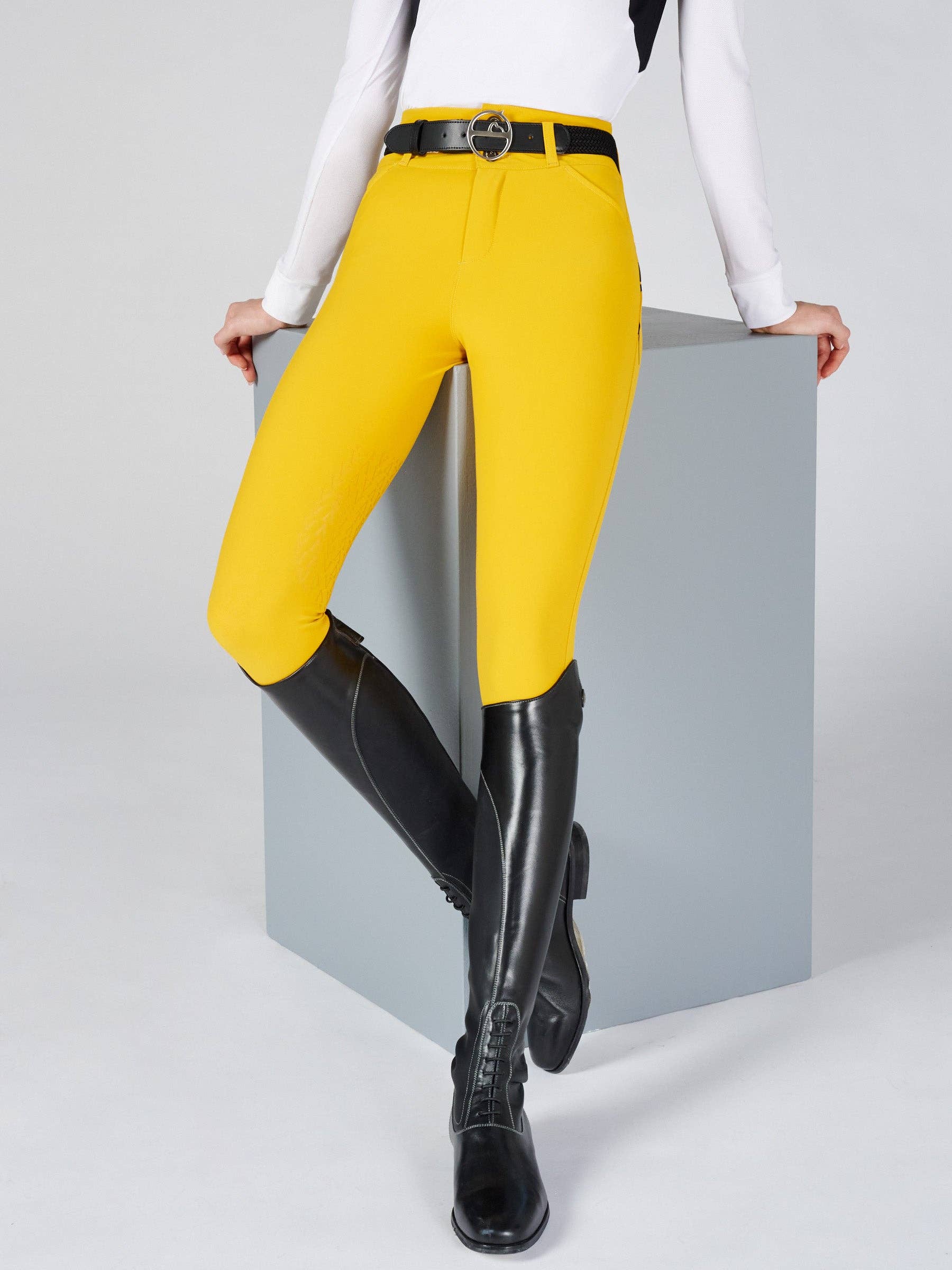 SHOW U EQ – wholesale Byxor - Dam – Molveno V Grip ridbyxor med hög midja1