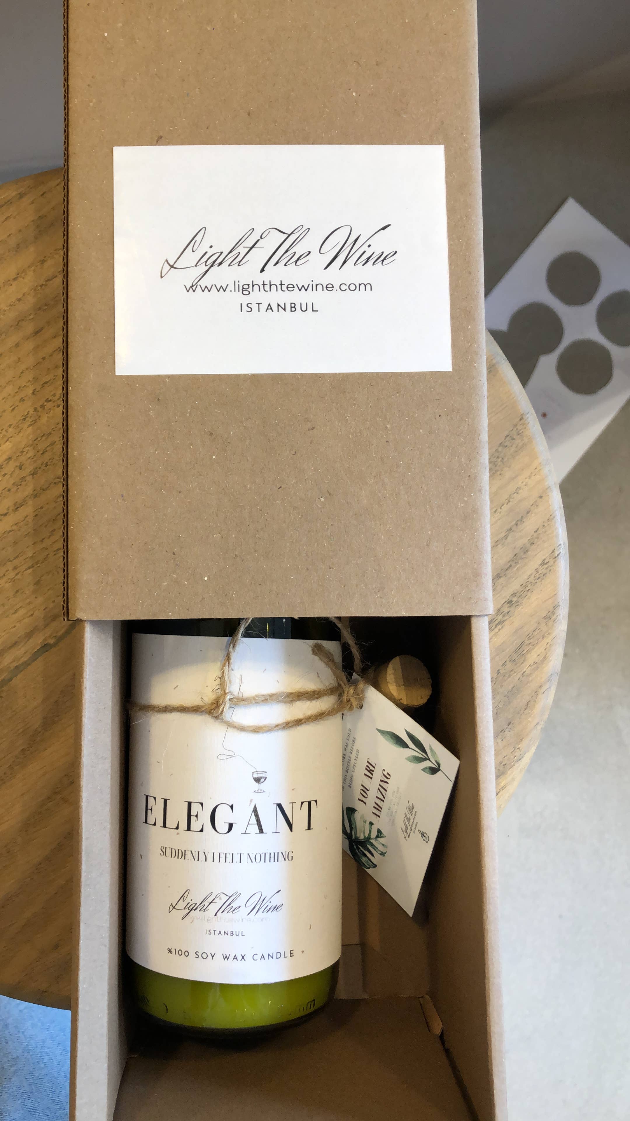 Light The Wine – Großhandel Kerze im Glas / gefüllte Kerze – ROTE LIPPEN HOCHGEFAHREN WEINFLASCHE KERZE ICH BIO-SOJA-KERZE4