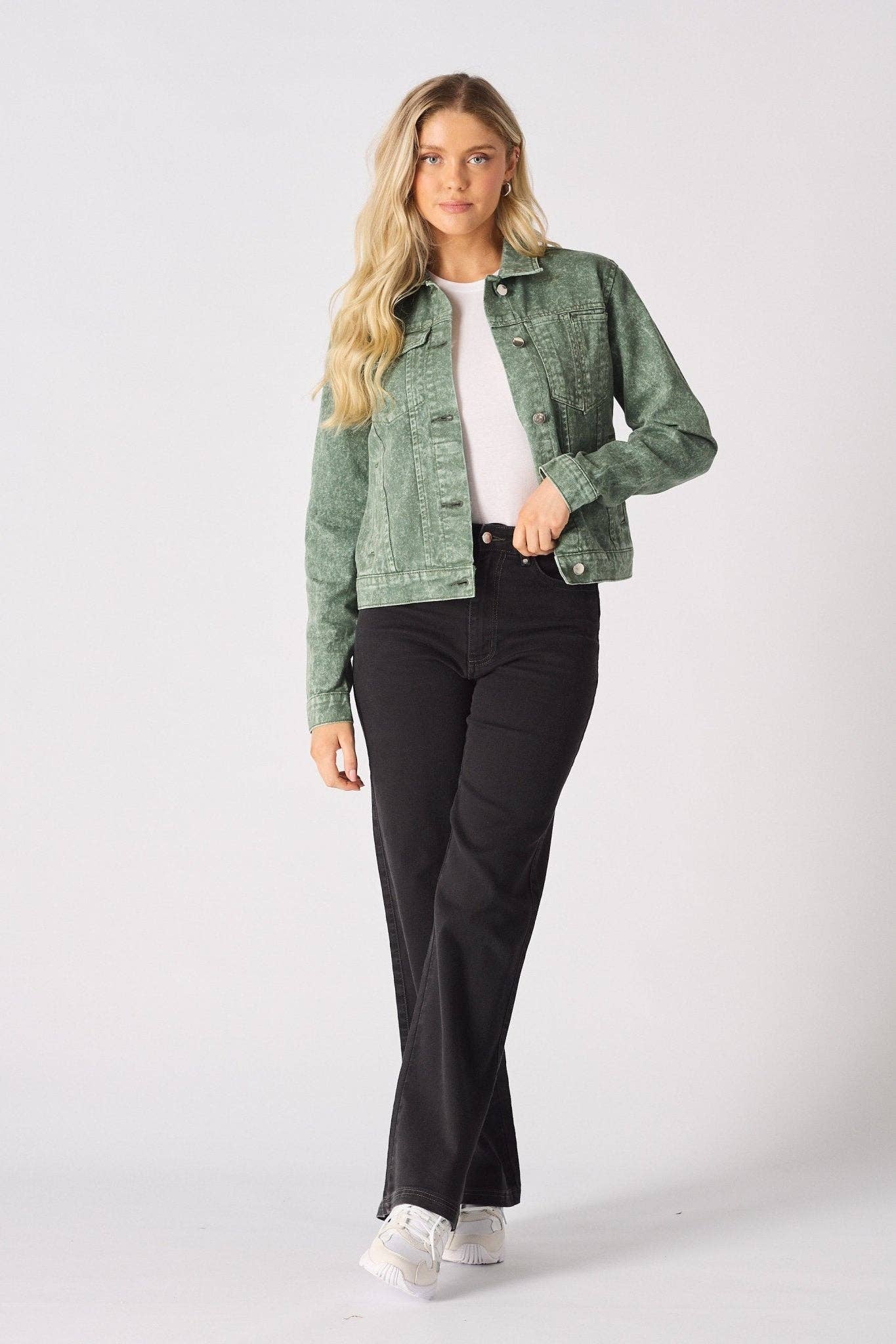 JMOJO UK Limited – wholesale Denim jacket – Women's – Sage Denim Trucker Jacket – Pearl Green0