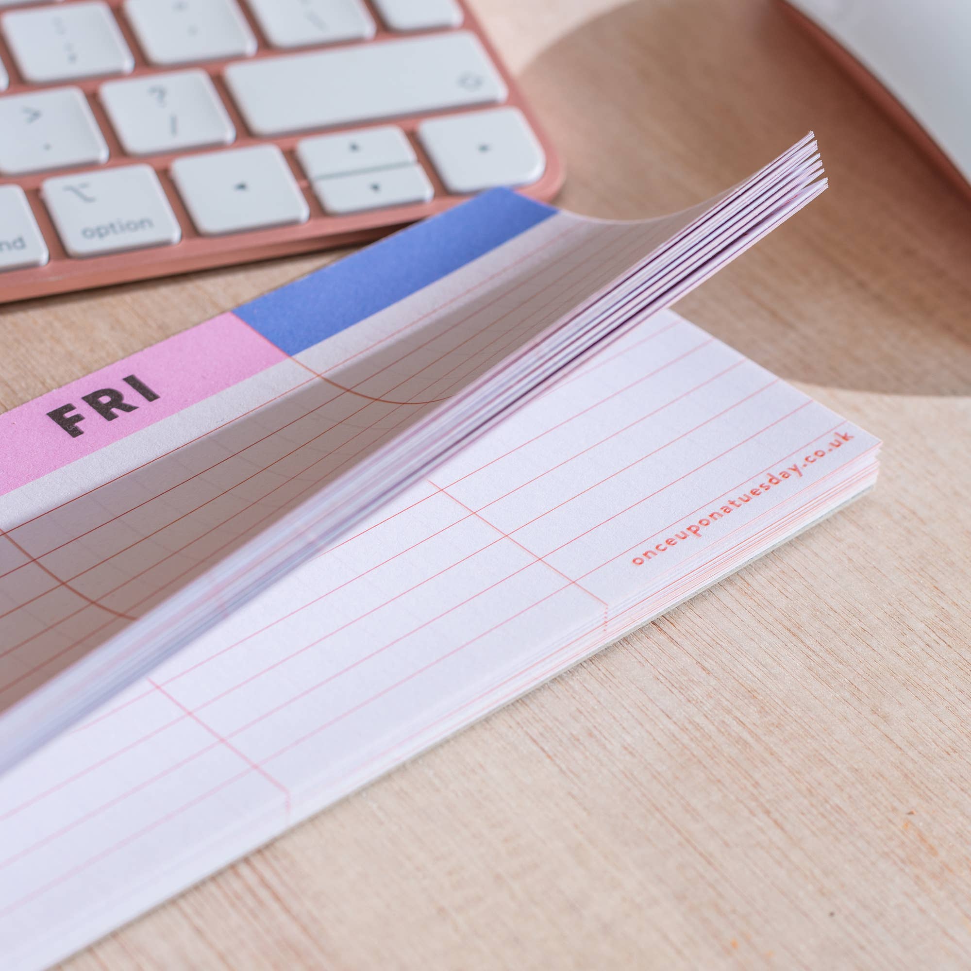 Good Tuesday (Once Upon a Tuesday) - Vente Agendas - Bloc de planification hebdomadaire pour clavier | Grille colorée1