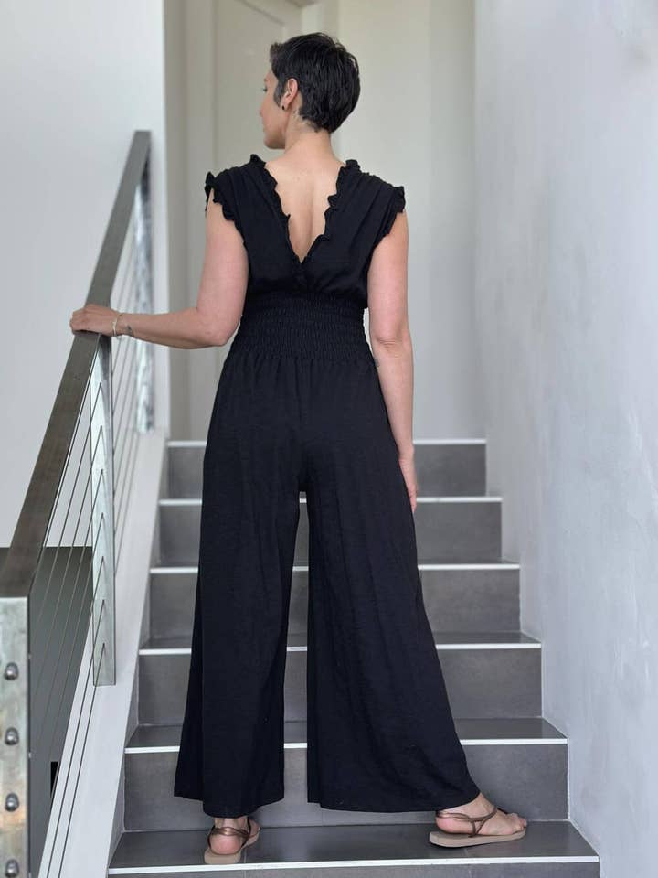 CARAUCCI – Großhandel Jumpsuit – Damen – Pullover mit Rüschen1