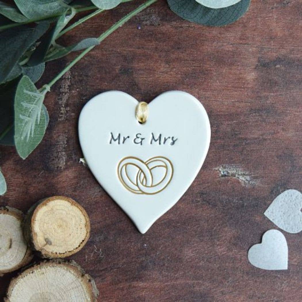 Broadlands Pottery - Wholesale Keepsake Coin/Token - Wedding - Mr & Mrs with Rings - Handmade ceramic heart1
