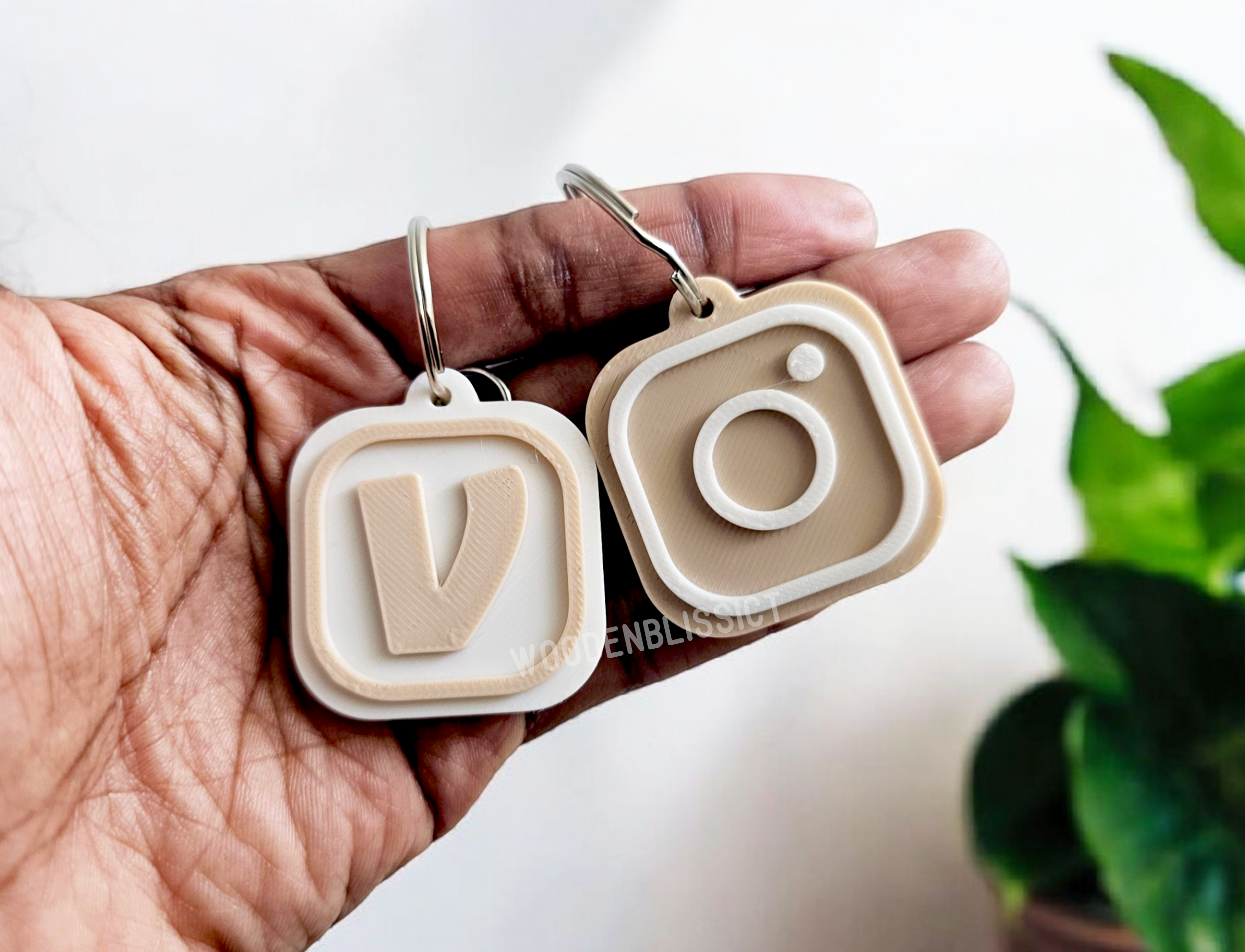 WoodenBlissICT - Wholesale Keychain - Unisex - NFC Enabled Logo Keychain, Digital Social Media Keychain2