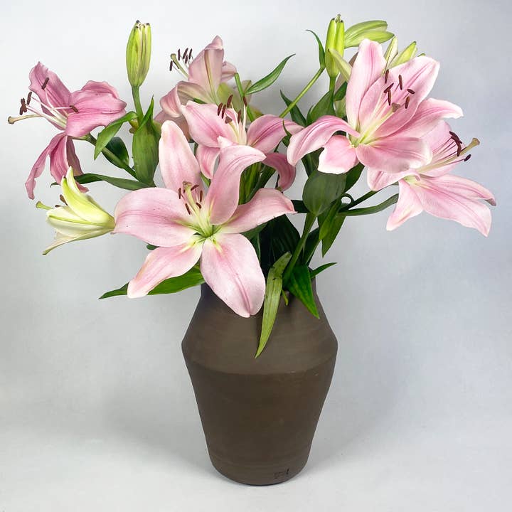 Makua Vase | Naked | Wabi Sabi | Ceramics | Handmade | clay for wholesale by Greatceramics