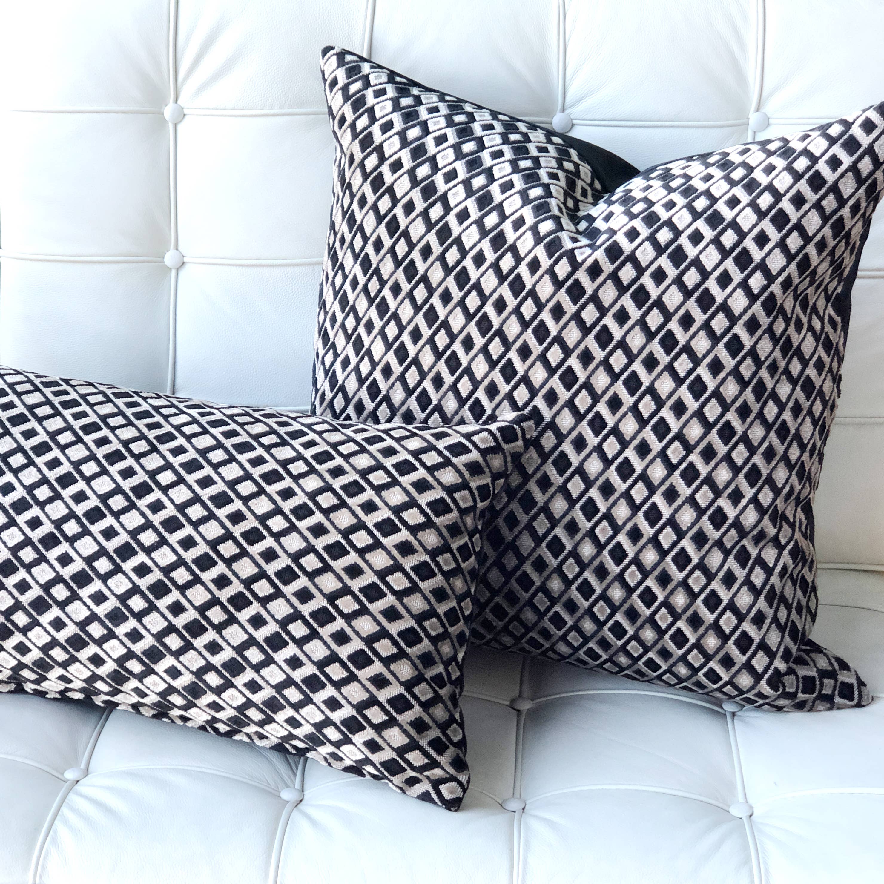 Pillow Decor - Wholesale Throw/Decorative Pillow - 12" x 20" Jager Black Diamond Textured Velvet Throw Pillow2