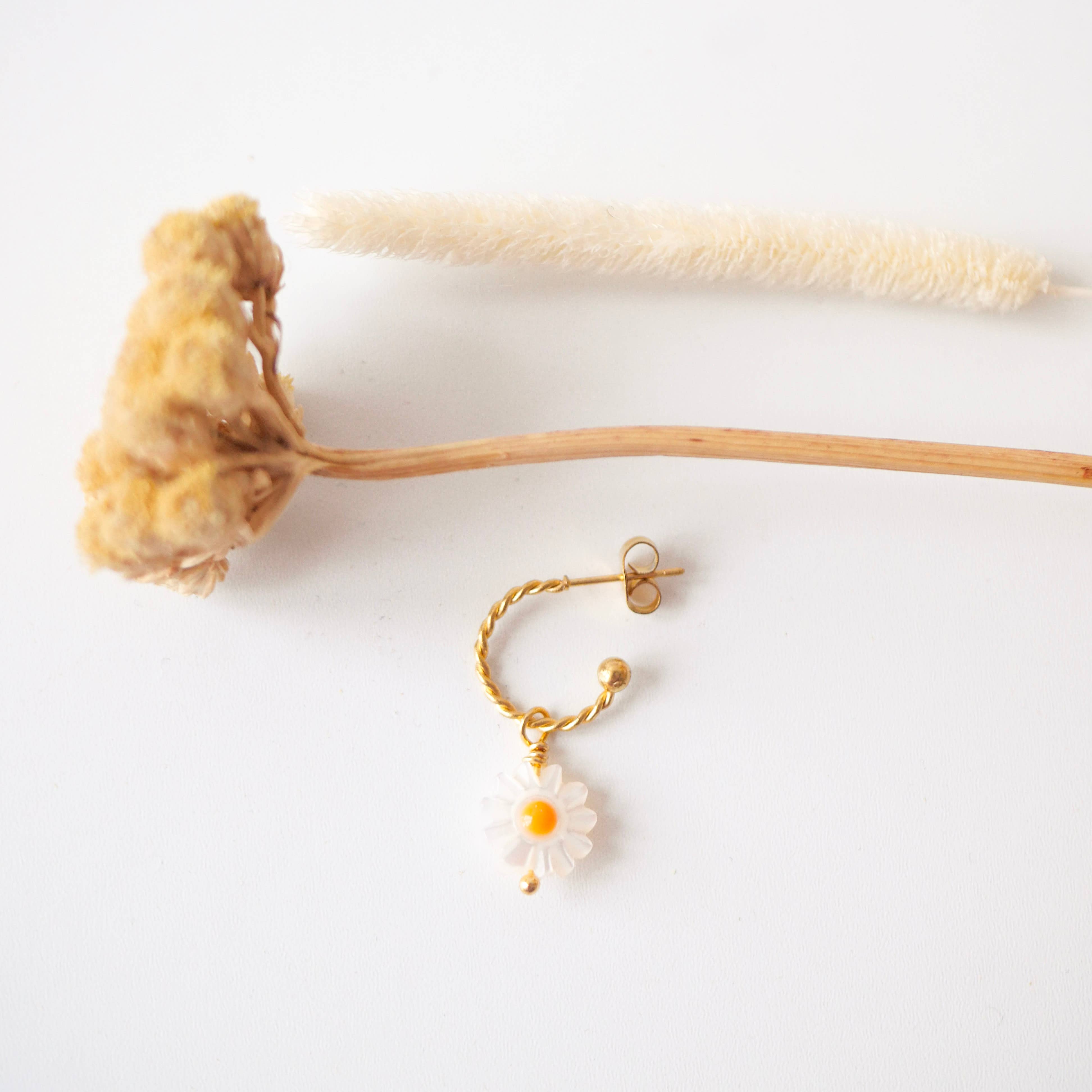 Azeria Création - Wholesale Huggie Earrings - Héna Mini Creole0