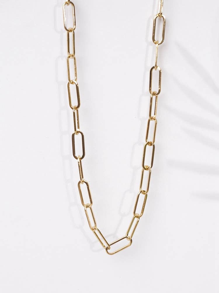 Gold Halskette mit breiten Gliedern aus Edelstahl für den Großhandel auf Faire1