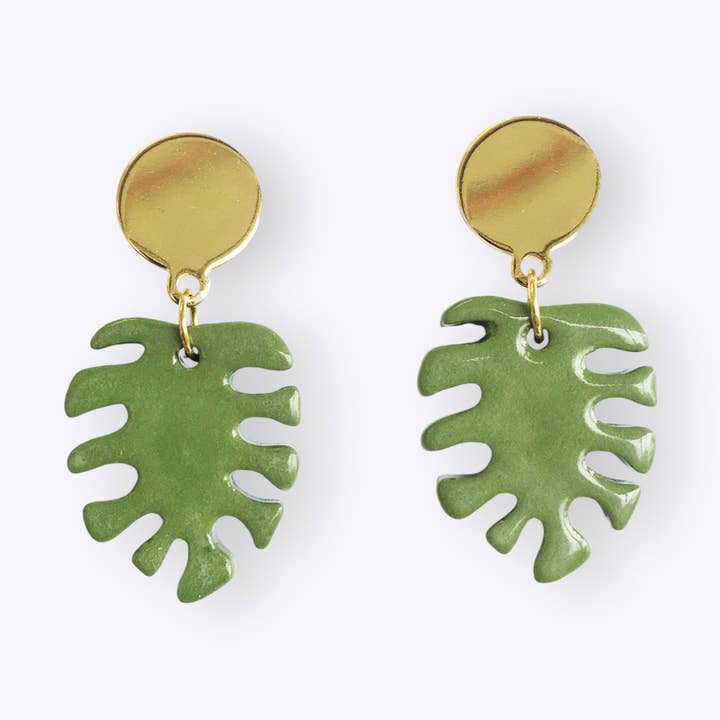 Porseleinen oorbellen Studs Monstera voor wholesale door All Things We Like