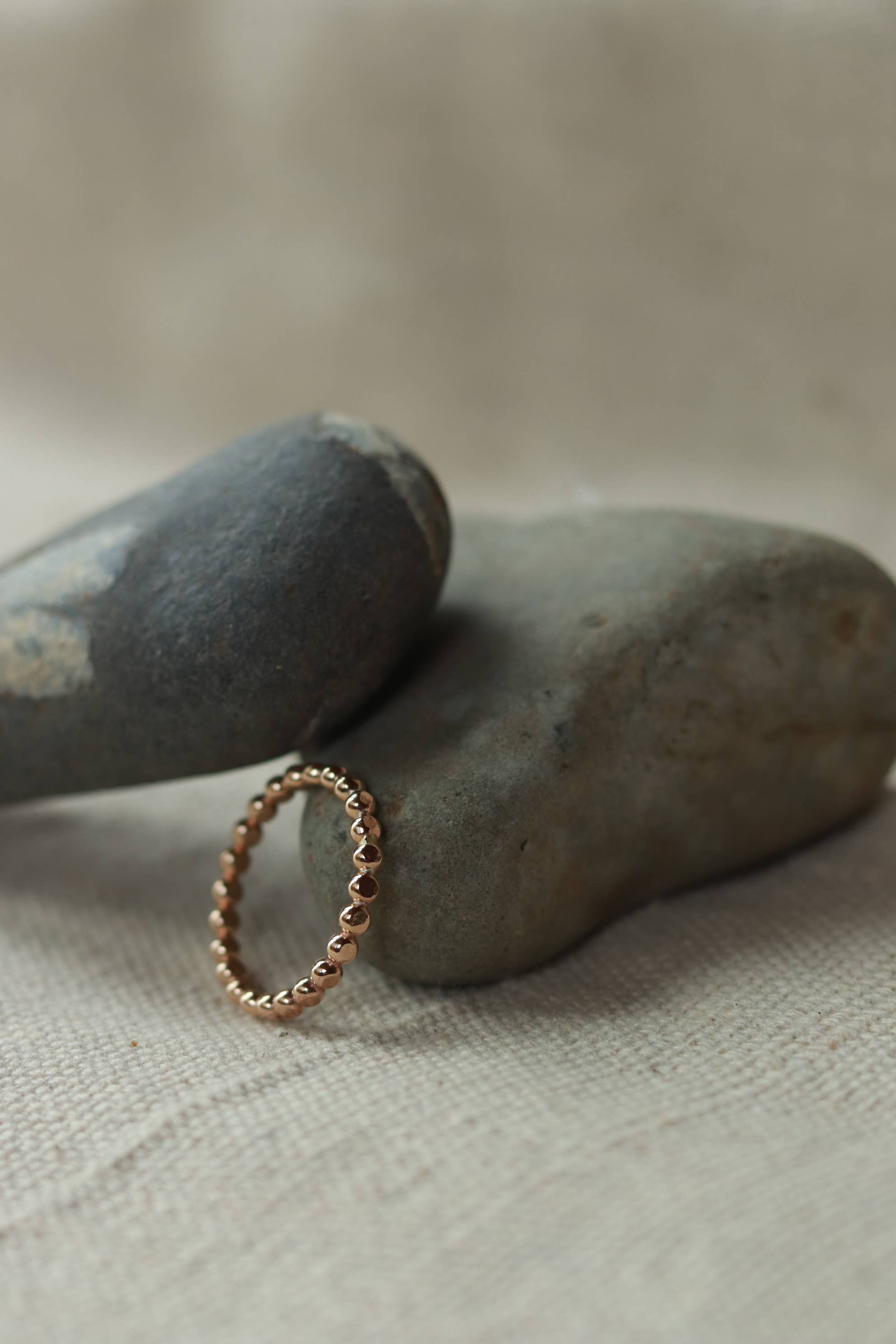 Goldie Jewelry - Vente Anneau/bague à empiler - Bague confettis en or4