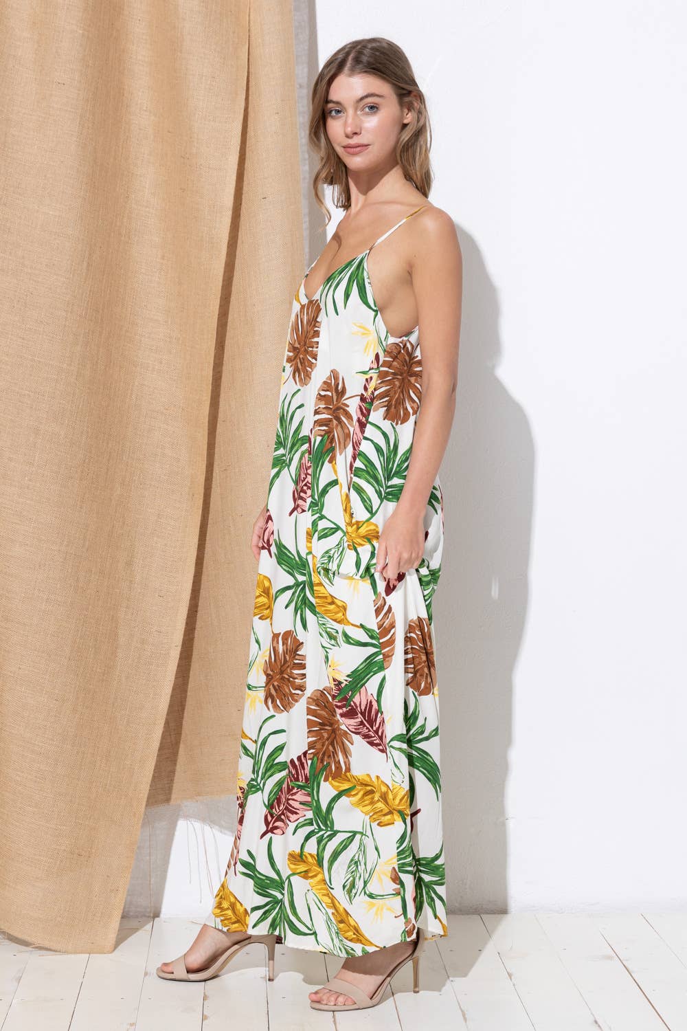 Bloidy - Wholesale Dress - Women's - Palm Leaf Tropical Floral Print Maxi Dress - C967623