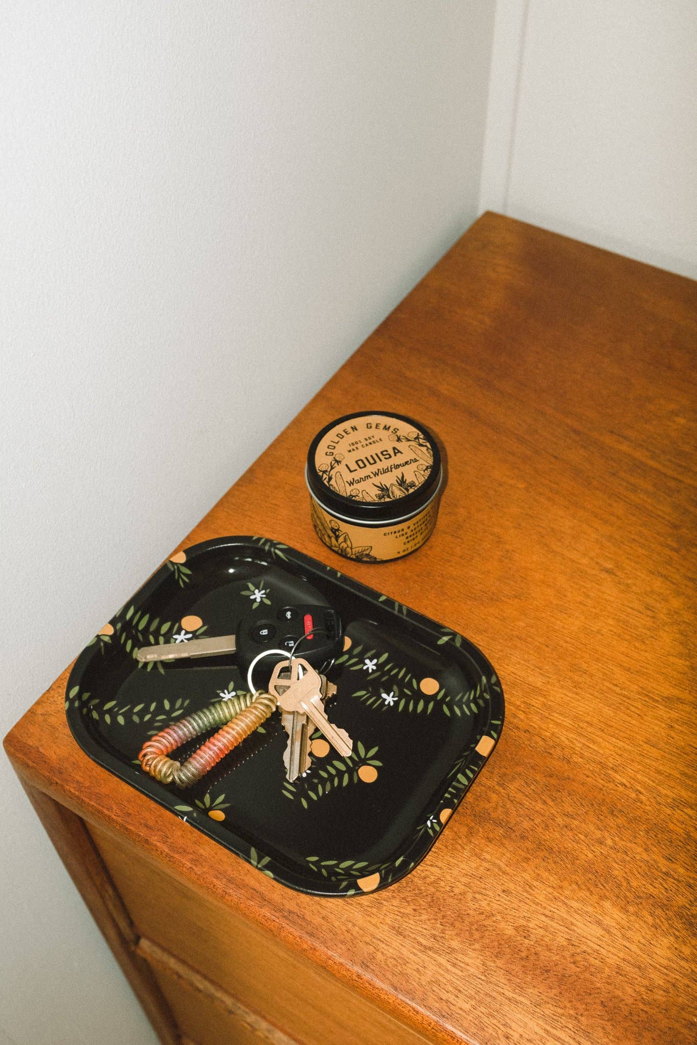 Golden Gems – wholesale Prydnadsbricka – Svart Orange Blossoms Stor Bricka1