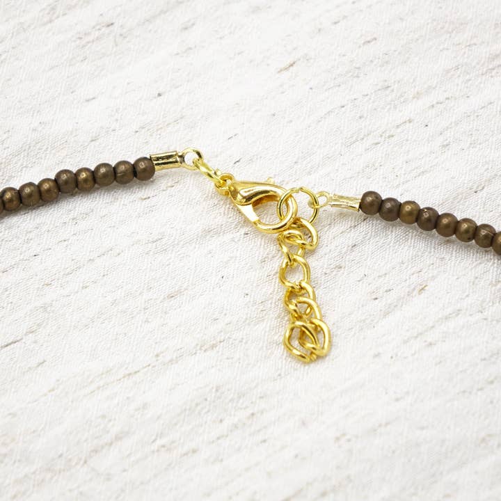 Verna Artisan Works – Großhandel Kette mit Anhänger/Charm – Boho Perlenkette im gotischen Stil4