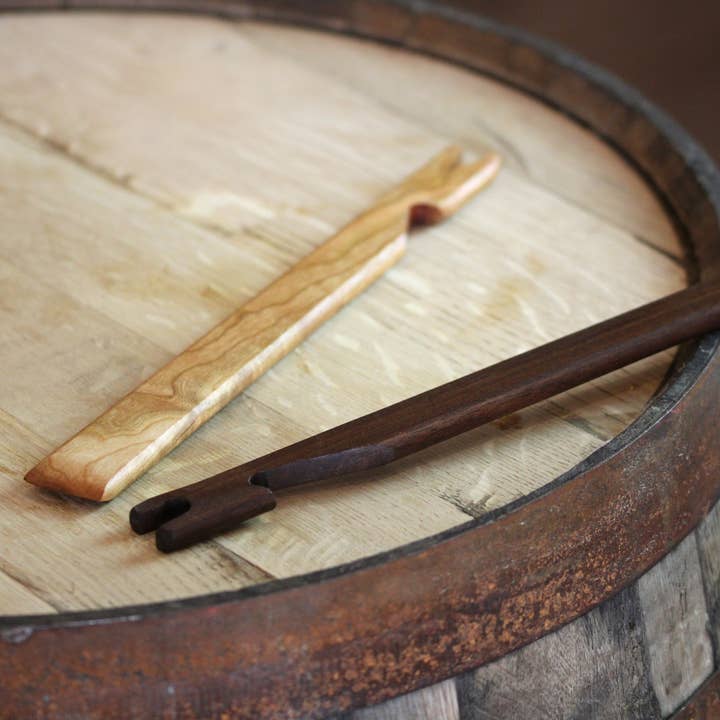 Wild Cherry Spoon co. - Vente Ustensile/gadget de cuisine - Grille de four à pousser, à tirer et à gratter, en bois dur