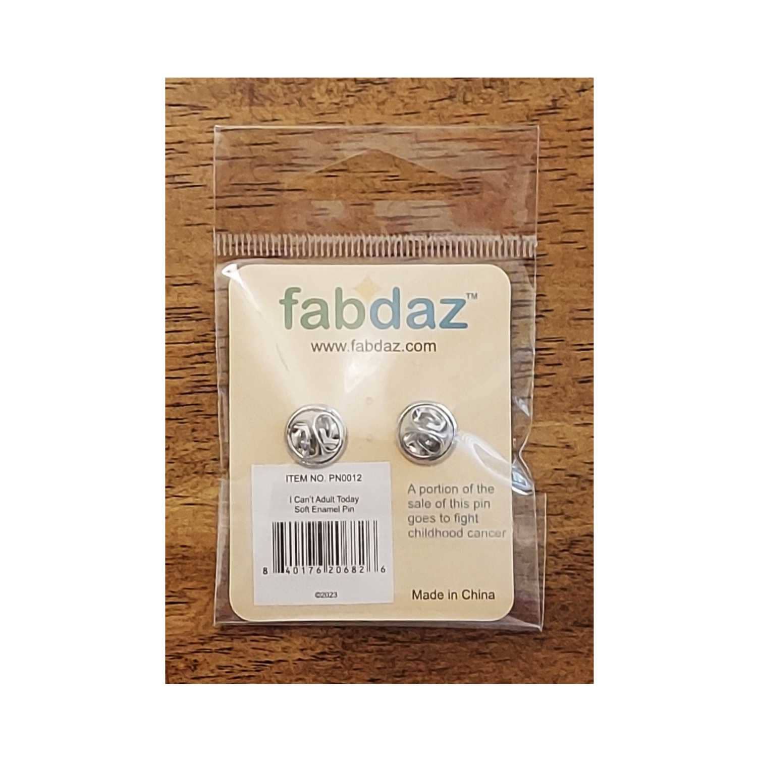 Fabdaz - Vendita all'ingrosso Spilla da bavero - Spilla smaltata I Can't Adult Today con cornice in metallo3