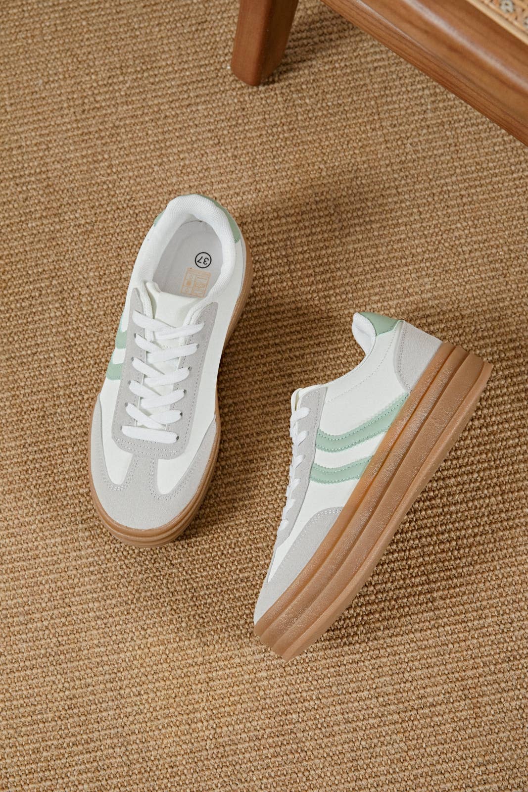 ERYNN - Wholesale Sneakers - Dames - sneakers met dikke zool en vetersluiting - Déotille2