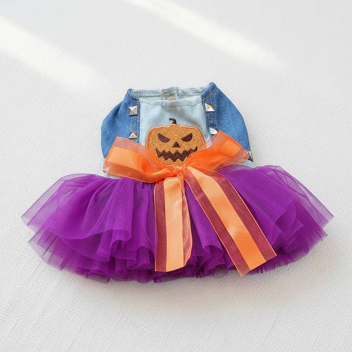 Robe pour animal de compagnie citrouille charmante d'Halloween pour la vente par kapeit