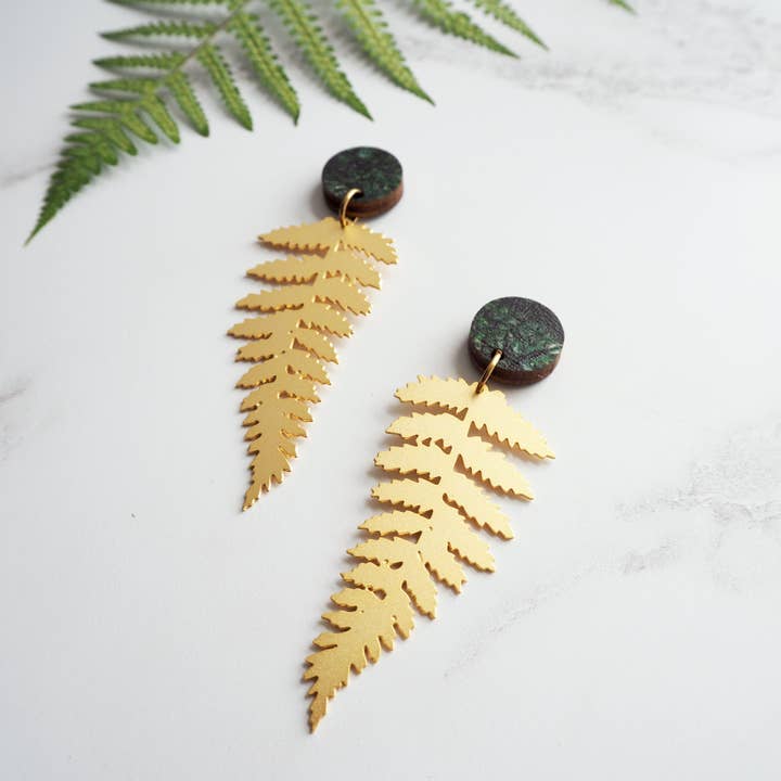 MicaPeet – wholesale Dangle earrings – Gold Fern Statement Drop Earrings1
