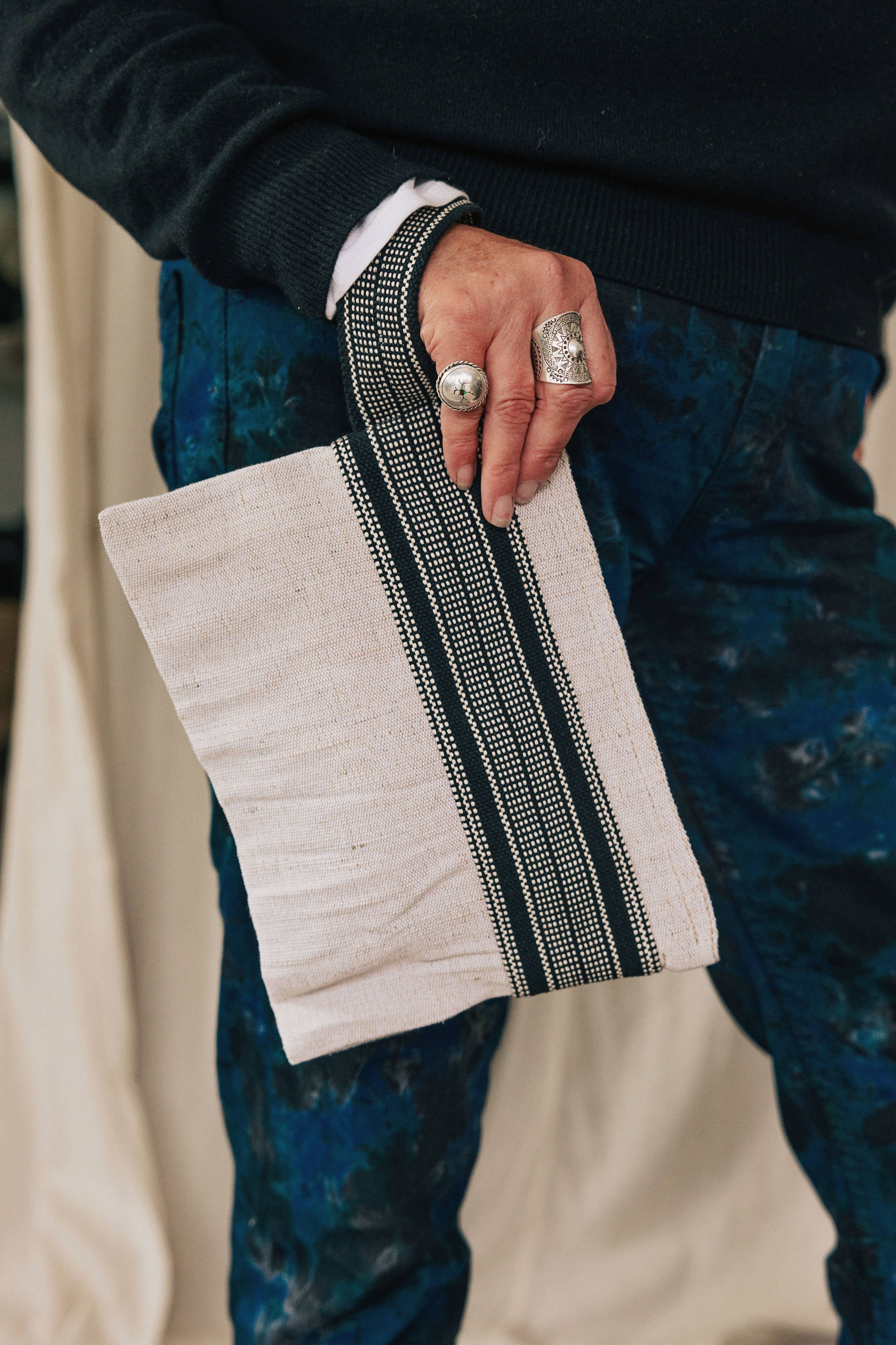 Will & Atlas - Wholesale Wristlet - Wristlet Clutch Bag, jute / Belleville Pouch Black, 3 sizes2