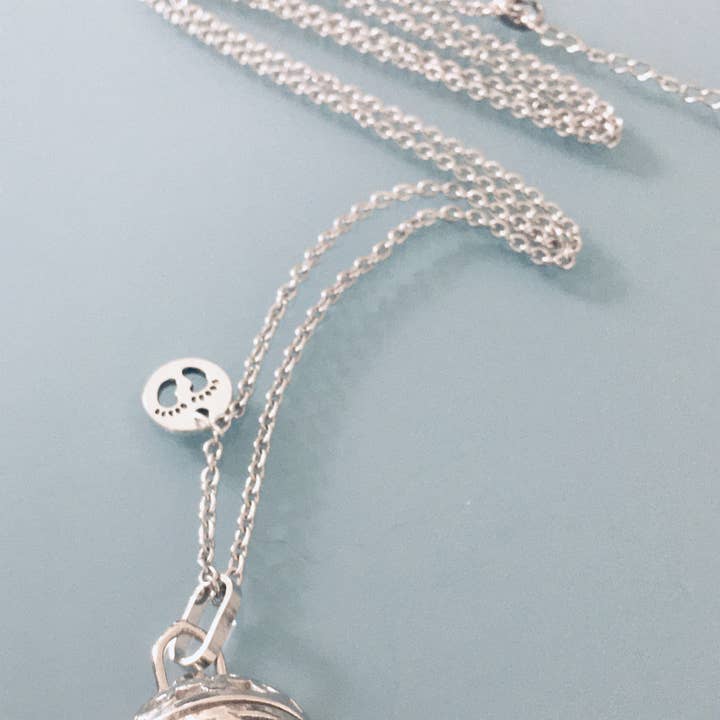 Clovers – wholesale Pendant/charm necklace – Pregnancy bola necklace