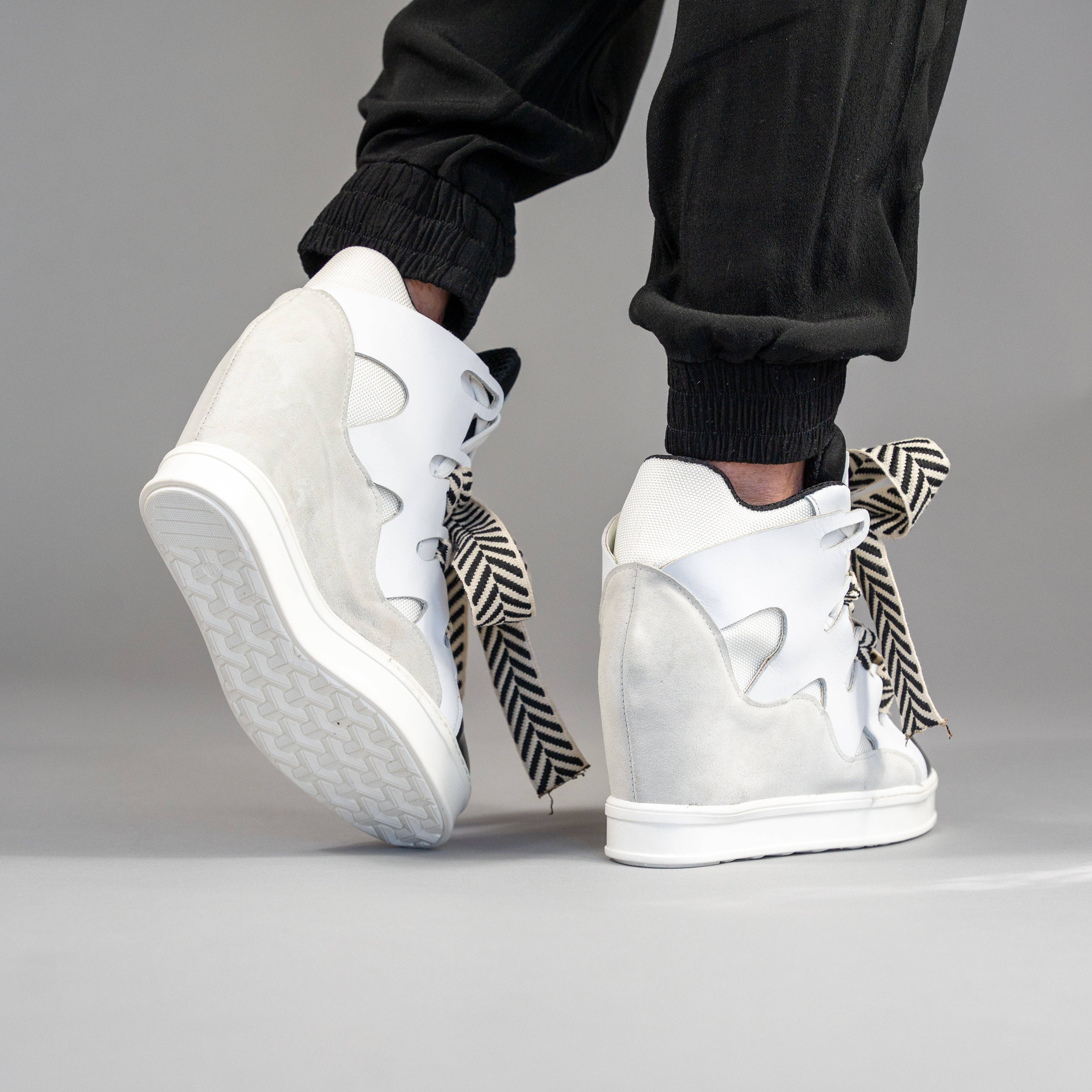 Courageous White with Black for wholesale on Faire3