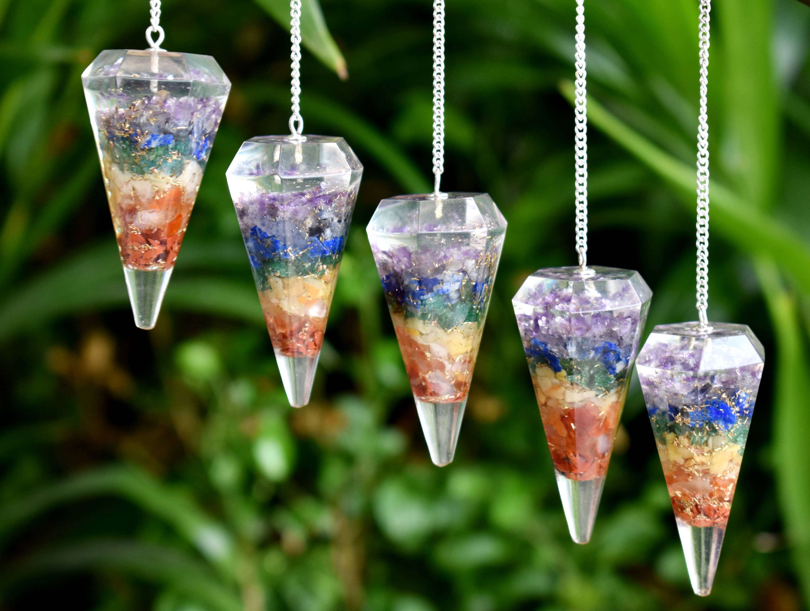 Soothing Crystals – Großhandel Spiritueller Stein/Kristall – Wünschelruten-Pendel | 7 Chakra Orgon | Facettiertes Kristallpendel