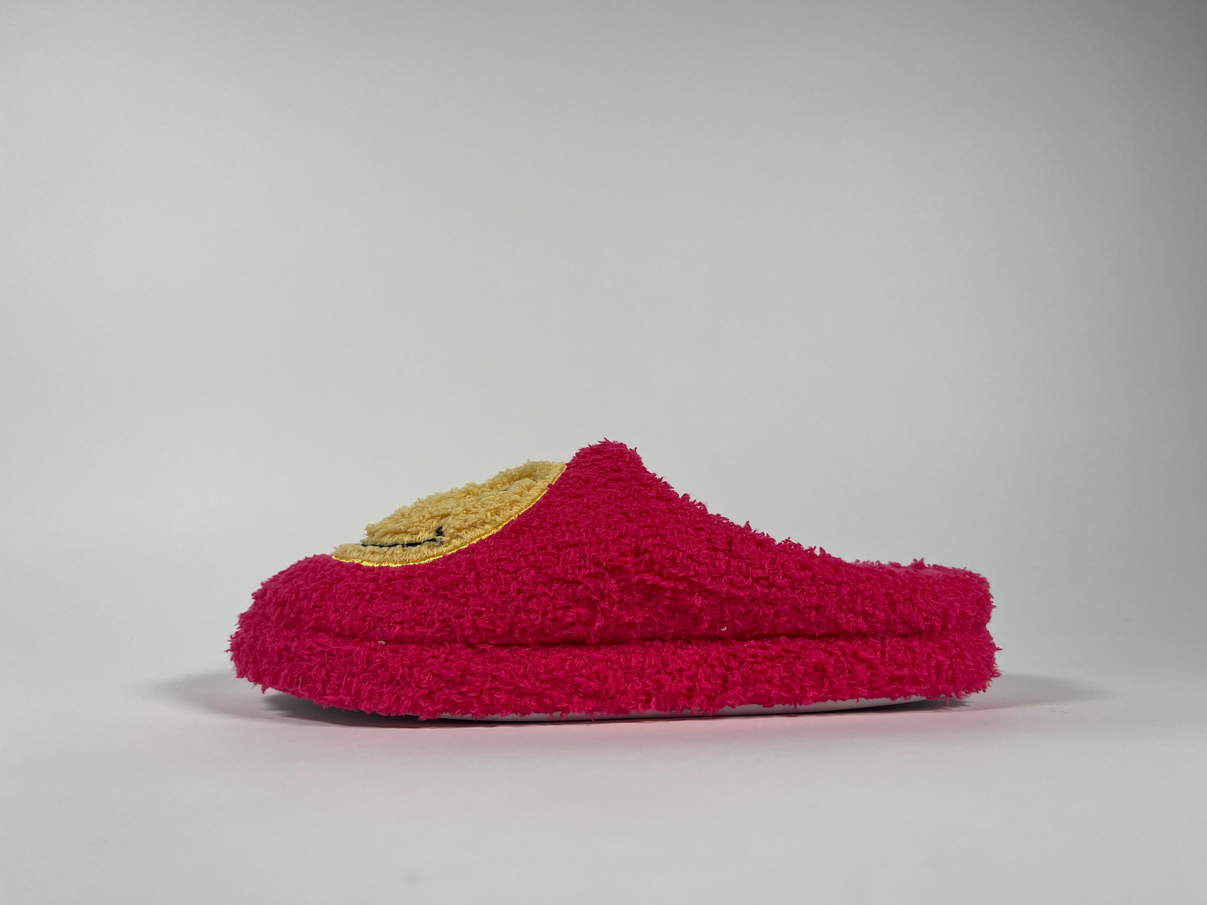 Handcraft Manufacturing Corp. - Wholesale Slippers - Women's - Cozy Smiley Clog21