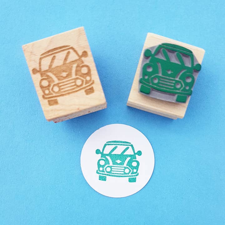 Mini tampon en caoutchouc pour voiture rétro pour la vente par Skull and Cross Buns Rubber Stamps