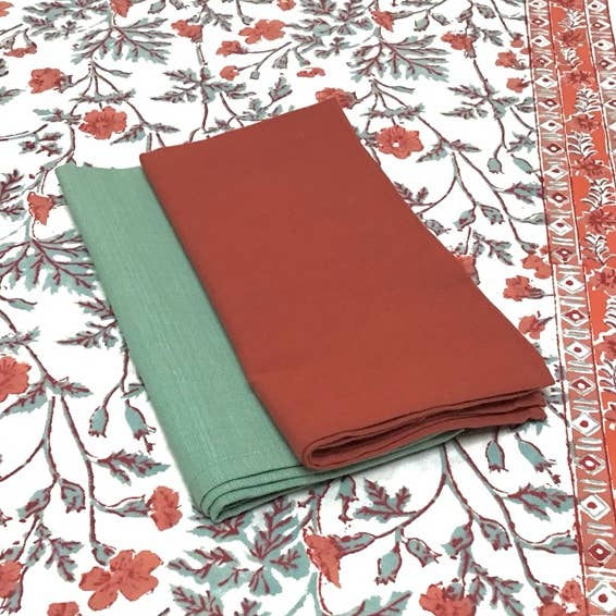 Tablecloth 70x108 Rockrose OW for wholesale by natural habitat