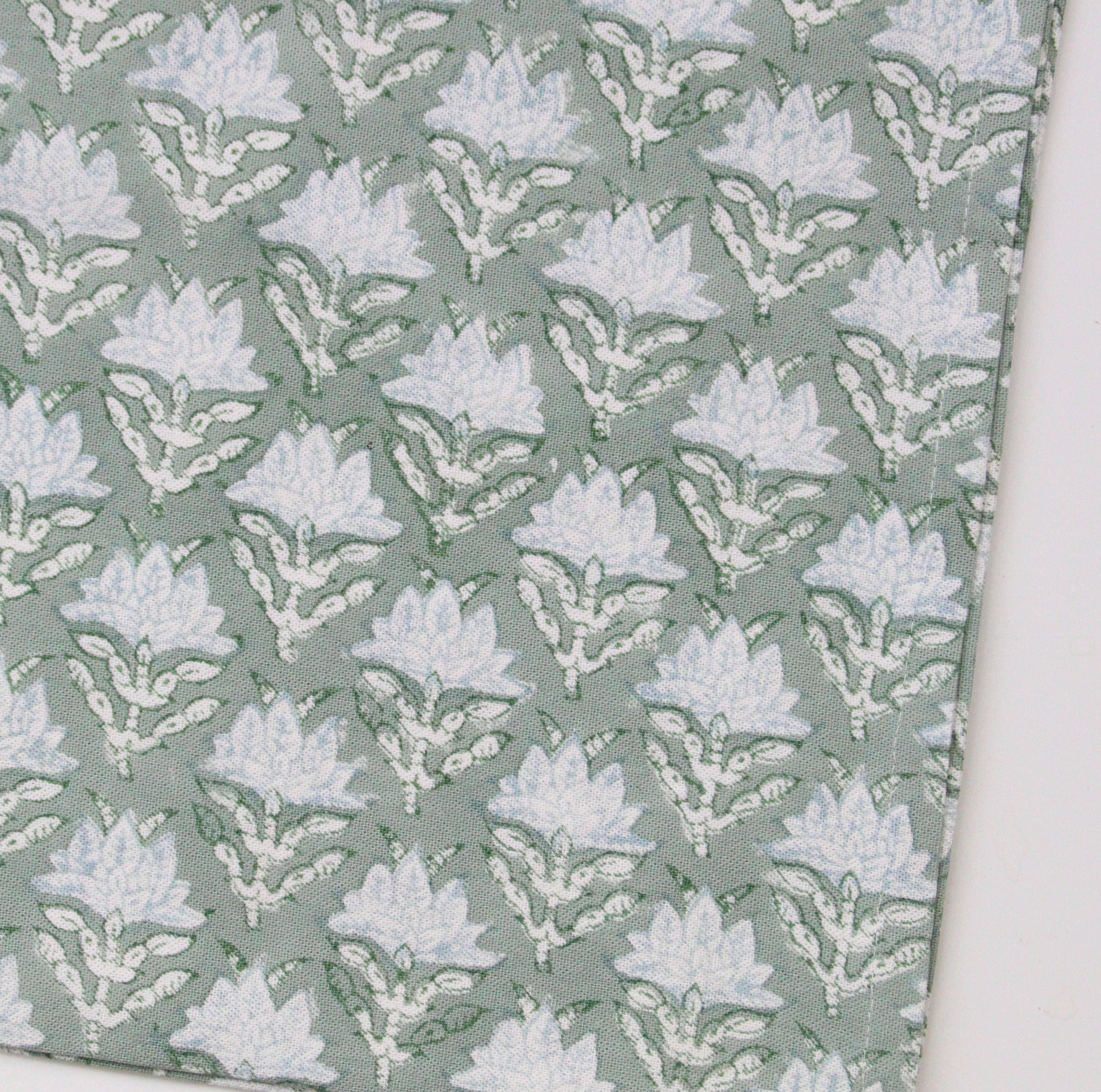 Rozablue - Wholesale Theedoek/vaatdoek - Handbedrukt theedoek van stof met dusty rose en groen motief, 50 x 70 cm1